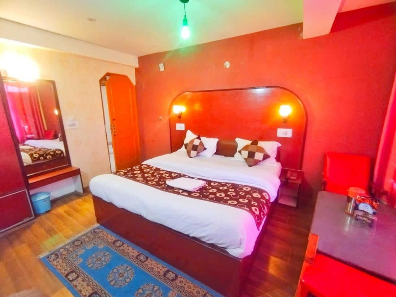Hotel Gilbert Mountain View Manāli Zewnętrze zdjęcie
