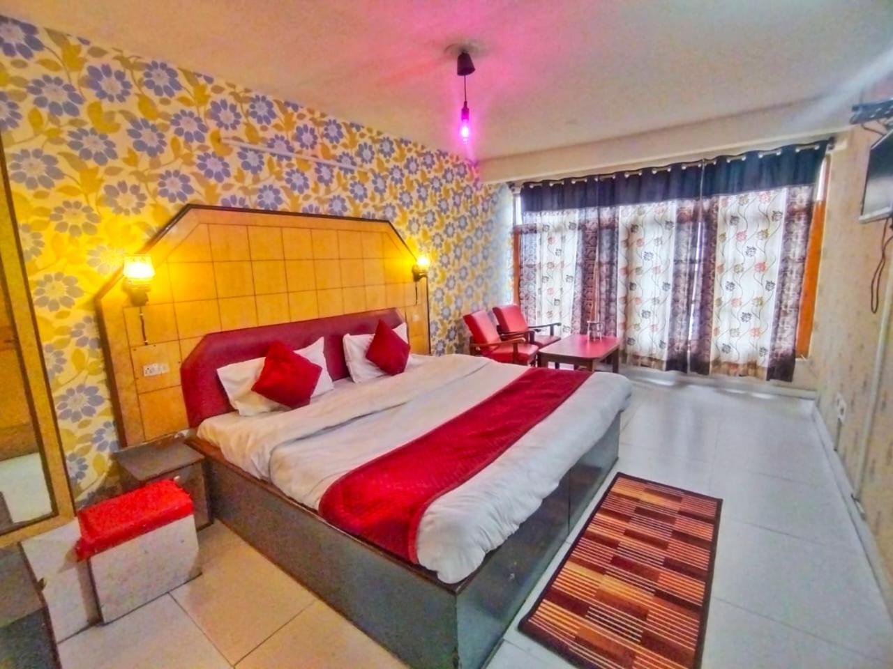 Hotel Gilbert Mountain View Manāli Zewnętrze zdjęcie