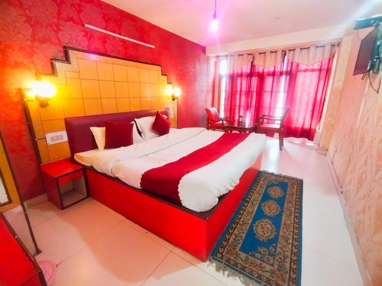 Hotel Gilbert Mountain View Manāli Zewnętrze zdjęcie